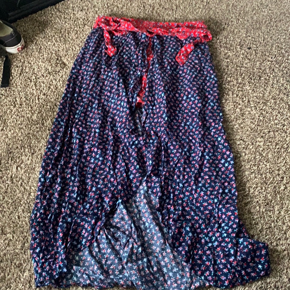 Skirt w shorts under